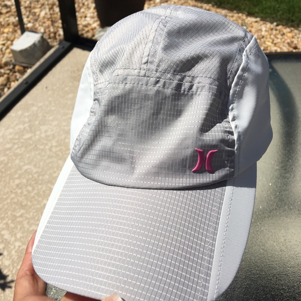 Hurley Athleisure Trucker Adjustable Reflective Hat O/S